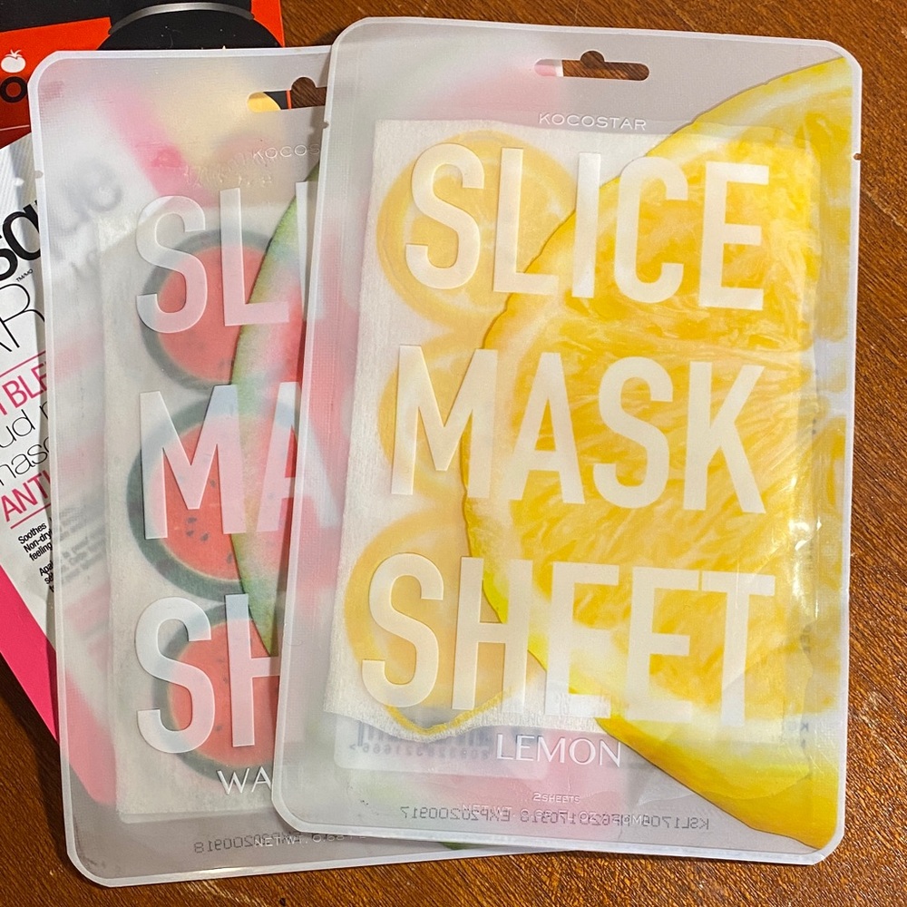 A variety of masks and skincare - Picture 10 of 15
